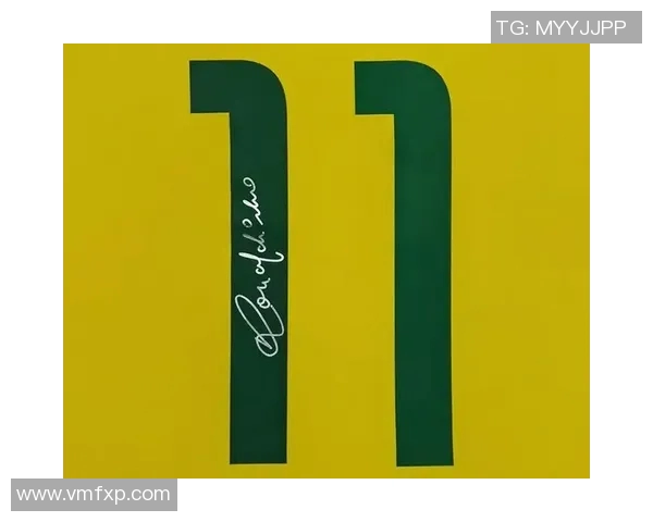 足球明星签名全收录让你轻松收藏心仪球星的亲笔签名