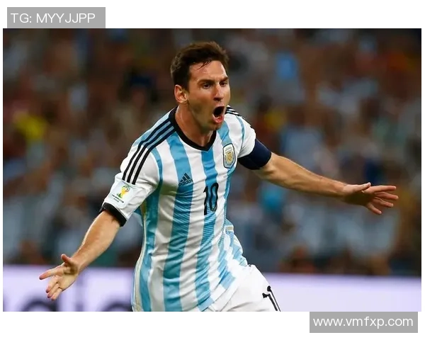 捷克足球传奇明星的辉煌历程与成就回顾