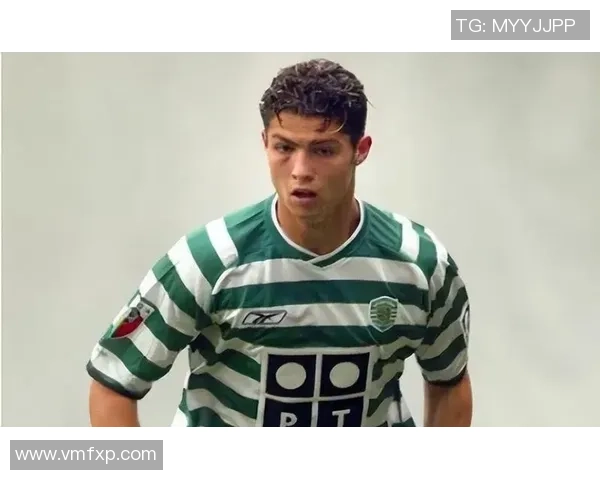 太瘦的足球明星如何在竞技场上逆袭成就辉煌职业生涯的秘密解析